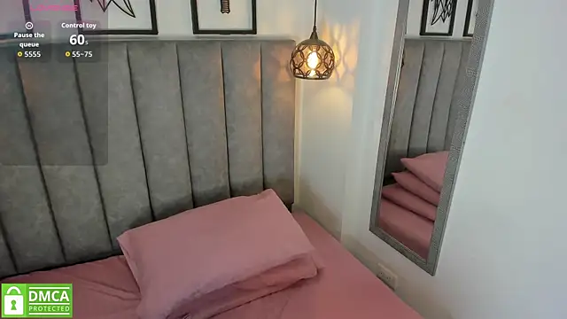 Katrina Burns online show from January 15, 7:17 pm