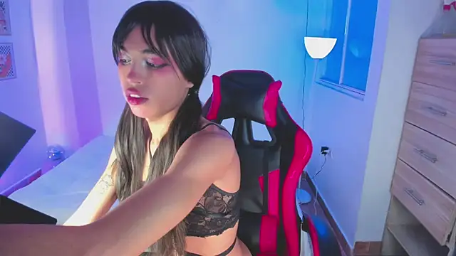 Nikkita Dragon online show from October 12, 9:58 pm