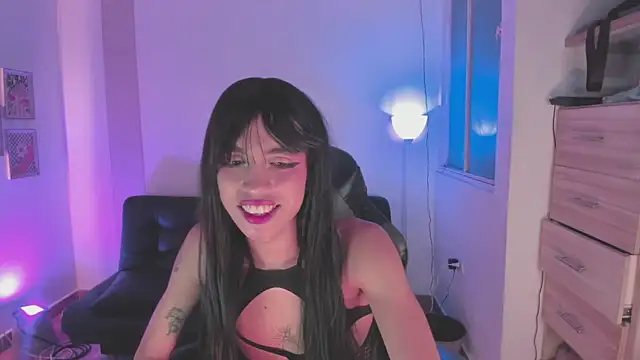 Nikkita Dragon online show from December 2, 3:01 am