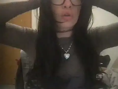 Snapshot of Meliraya chatting on November 13, 11:36 pm Meliraya online show from November 13, 11:36 pm