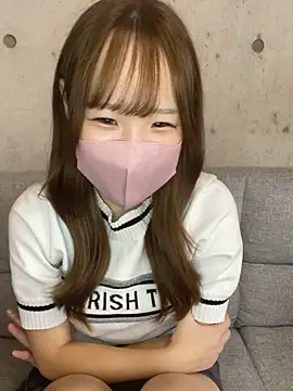 Snapshot of maika_3 chatting on October 11, 12:43 am maika 3 online show from October 11, 12:43 am