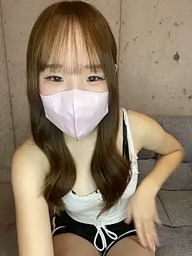 Snapshot of maika_3 chatting on October 22, 4:35 am maika 3 online show from October 22, 4:35 am