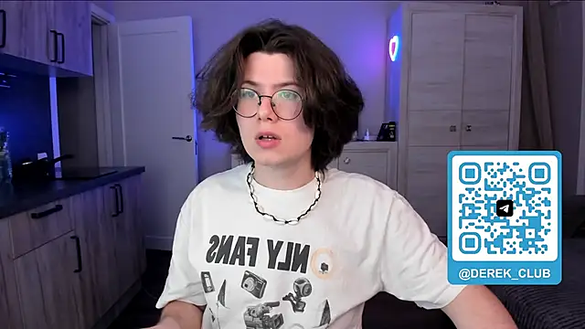 Derek Shameless online show from May 6, 8:36 pm