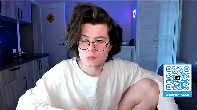 Derek Shameless online show from May 11, 9:15 am