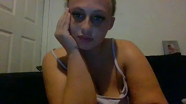 Snapshot of Welsh_Maya19X chatting on September 8, 9:25 pm Welsh Maya19X online show from September 8, 9:25 pm