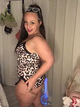 Snapshot of Welsh_Maya19X chatting on November 10, 11:37 pm Welsh Maya19X online show from November 10, 11:37 pm