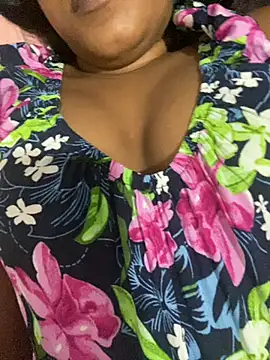 Snapshot of vinushi chatting on September 27, 12:59 am vinushi online show from September 27, 12:59 am