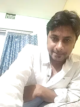 Snapshot of Flybye_0009 chatting on June 10, 12:48 pm Flybye 0009 online show from June 10, 12:48 pm