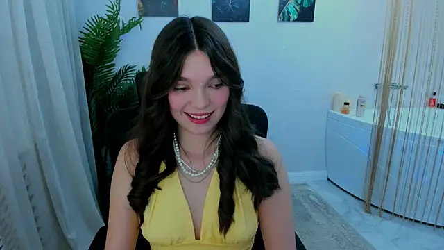 DivineAmour online show from November 26, 7:15 pm