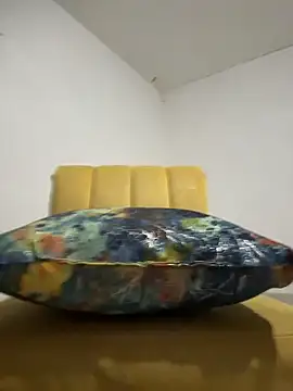 Boy hot- online show from April 8, 9:09 am