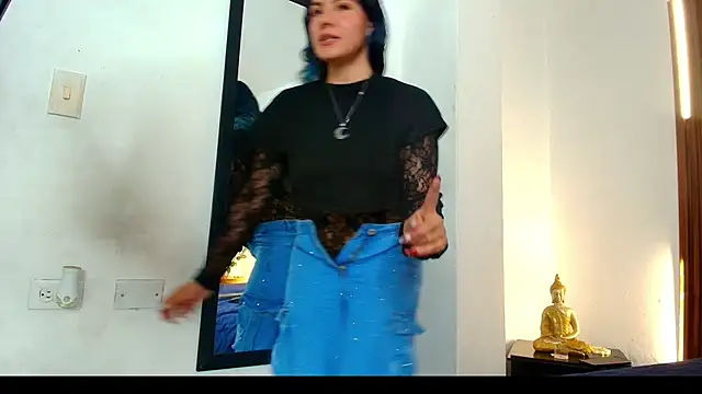 Evelin thompsson online show from January 13, 3:23 am