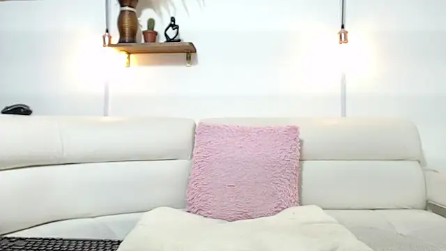 estivii online show from March 3, 3:56 am