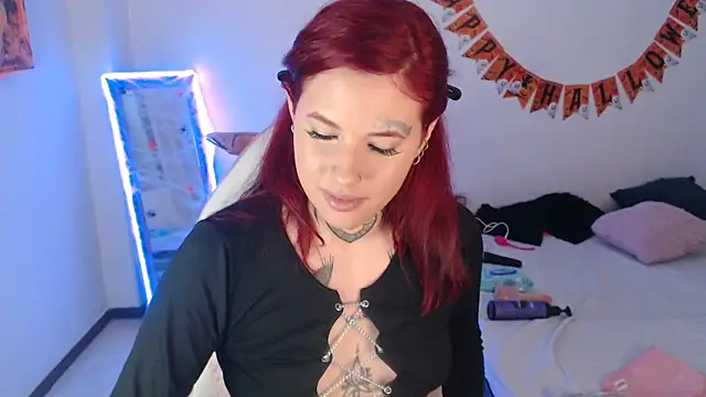 Maddy Vicius19 online show from October 30, 8:31 pm