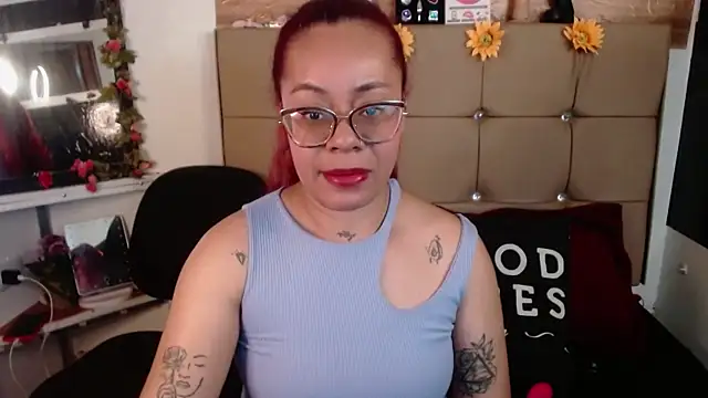 MIA  SPENCER online show from November 5, 9:04 pm