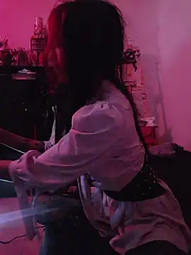 carolinerue online show from March 12, 7:31 pm