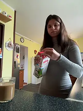 Brutecia2002 online show from April 1, 5:08 am