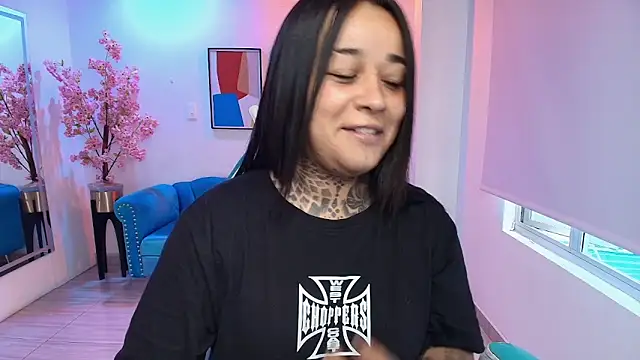 Black roseee online show from December 1, 7:41 pm