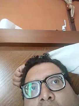 Santiagoqro85 online show from October 30, 5:46 pm