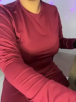 rhizanthella  online show from March 17, 6:55 pm