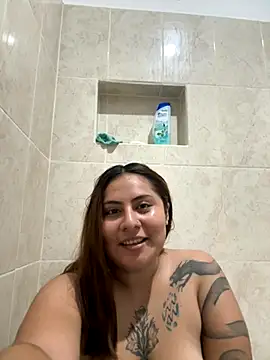 Snapshot of Edalyn29 chatting on October 4, 2:31 am Edalyn29 online show from October 4, 2:31 am