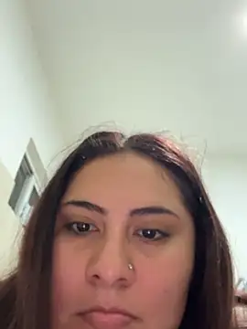 Snapshot of Edalyn29 chatting on February 2, 8:24 am Edalyn29 online show from February 2, 8:24 am