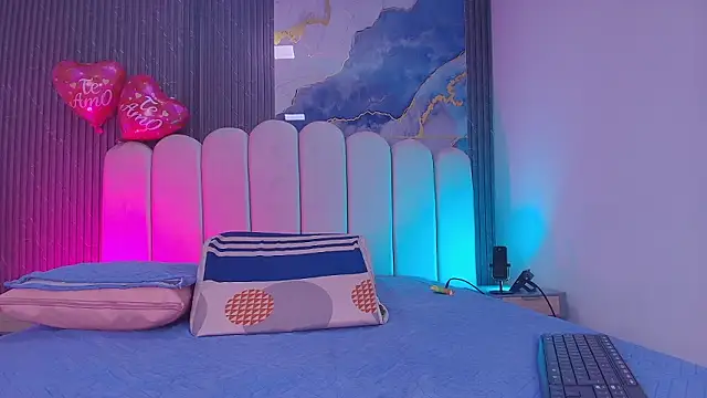 abbyrouss  online show from March 6, 3:14 am