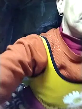 -Xuka-200 online show from January 5, 11:19 pm