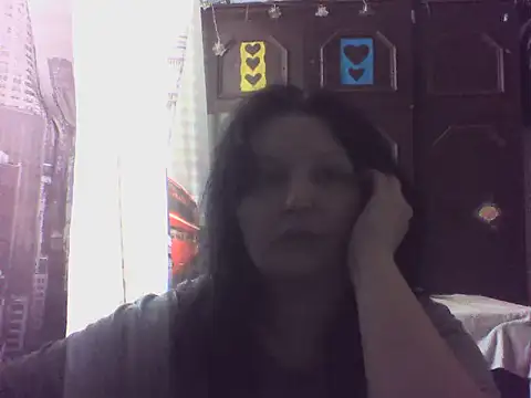 Snapshot of Breezy_88 chatting on April 3, 11:19 am Breezy 88 online show from April 3, 11:19 am