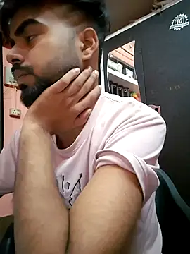 soniriyaa010101 online show from April 4, 9:34 pm