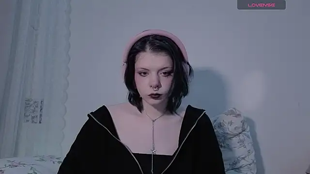 Snapshot of Alice_Zev chatting on July 21, 12:13 am Alice Zev online show from July 21, 12:13 am