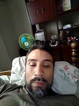 Snapshot of Mac50rus chatting on September 11, 5:24 pm Mac50rus online show from September 11, 5:24 pm