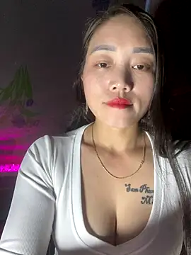 chipp-bong online show from November 9, 1:20 pm