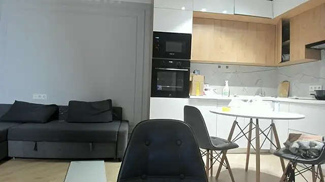 heexhia online show from December 21, 3:24 am