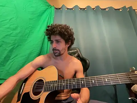 Snapshot of Stringin69 chatting on November 13, 7:24 pm Stringin69 online show from November 13, 7:24 pm