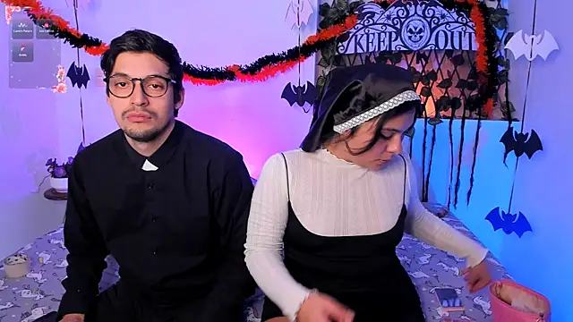 kylietimothee online show from October 23, 6:06 pm