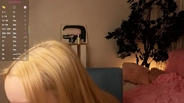 KrishnaSimmons online show from November 23, 7:57 pm