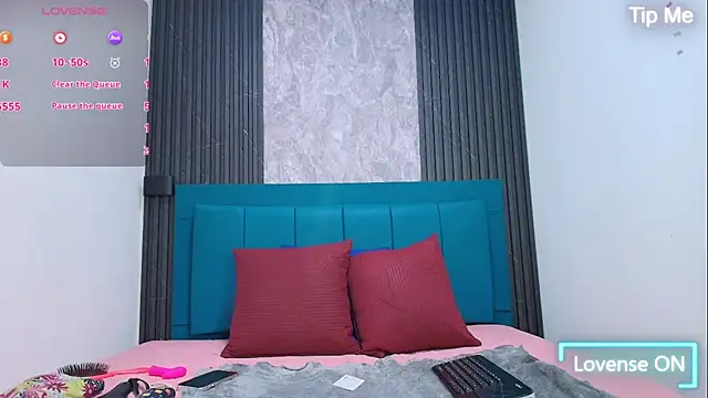 Caroline daring online show from February 26, 1:21 pm