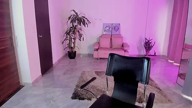 Candy fox 19 online show from December 5, 6:48 pm