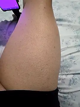 maxelbueno online show from October 2, 3:46 am