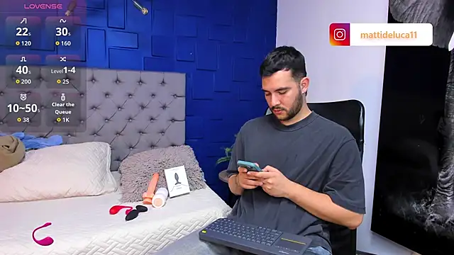 Snapshot of matti_de_lucaa chatting on October 28, 3:47 pm matti de lucaa online show from October 28, 3:47 pm