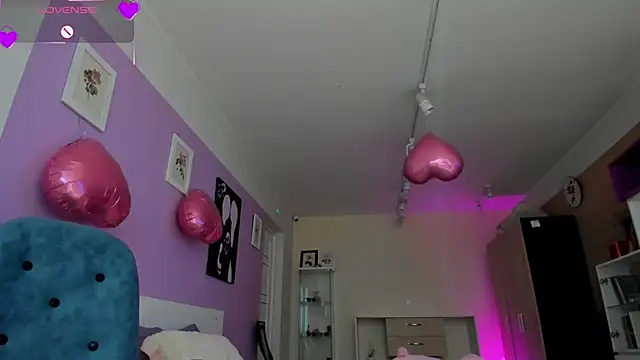 dark summer online show from March 2, 6:14 am