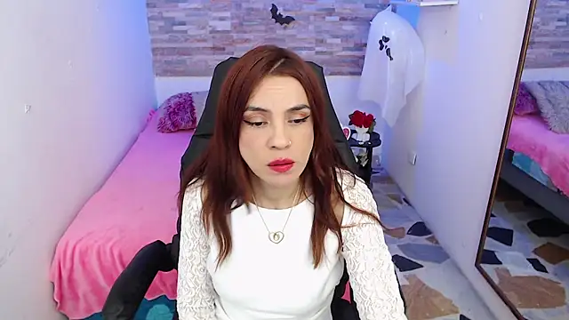 KendallWood  online show from October 27, 8:24 pm