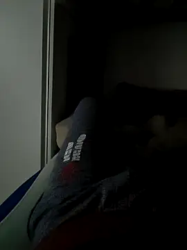 Enriquee147 online show from November 4, 1:59 am