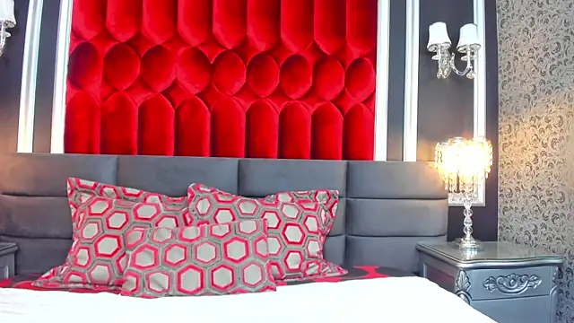 SharonBonet online show from December 4, 12:03 pm