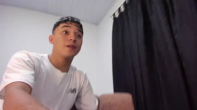 Austin Cardieff  online show from November 21, 2:21 am