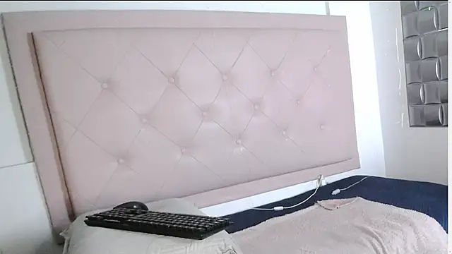 Dulce  Lovee online show from October 20, 9:37 pm