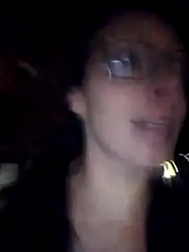 Snapshot of Astrid3 chatting on May 2, 9:09 pm Astrid3 online show from May 2, 9:09 pm