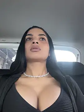 Snapshot of Miaa_Gomez chatting on October 18, 4:52 pm Miaa Gomez online show from October 18, 4:52 pm