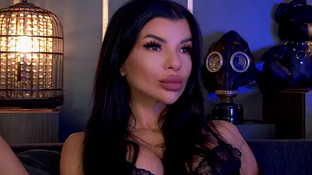 EleniaDevons online show from October 15, 12:05 pm