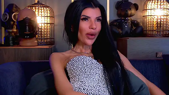 EleniaDevons online show from April 18, 11:14 am